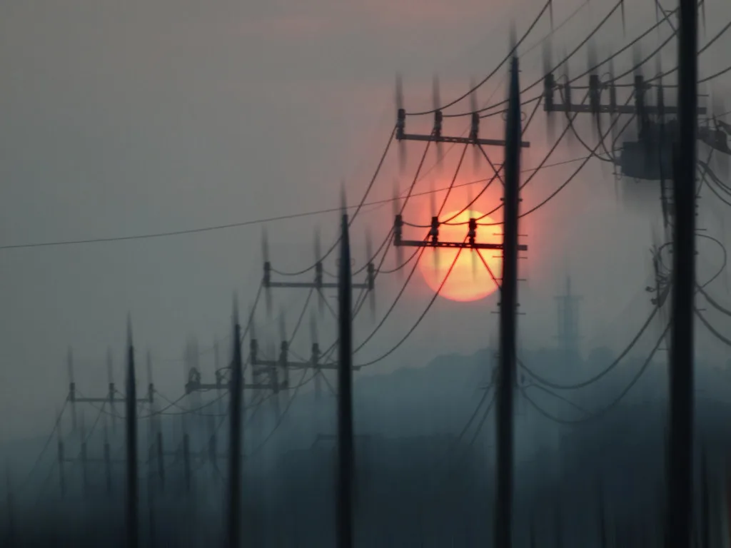 Hittegolf boven Nederland met stralende zon in juni 2026